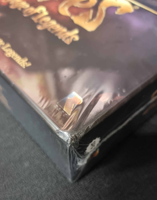 Sea of Thieves Voyage of Legends - damaged box