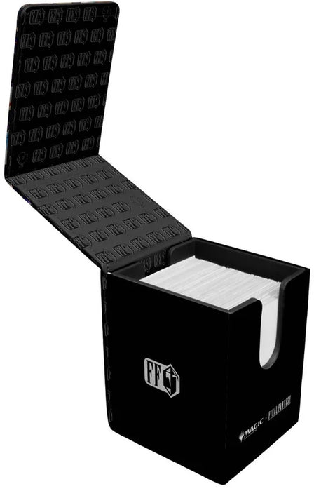 Ultra Pro FINAL FANTASY™ Kain, Traitorous Dragoon Alcove Flip Deck Box for Magic The Gathering