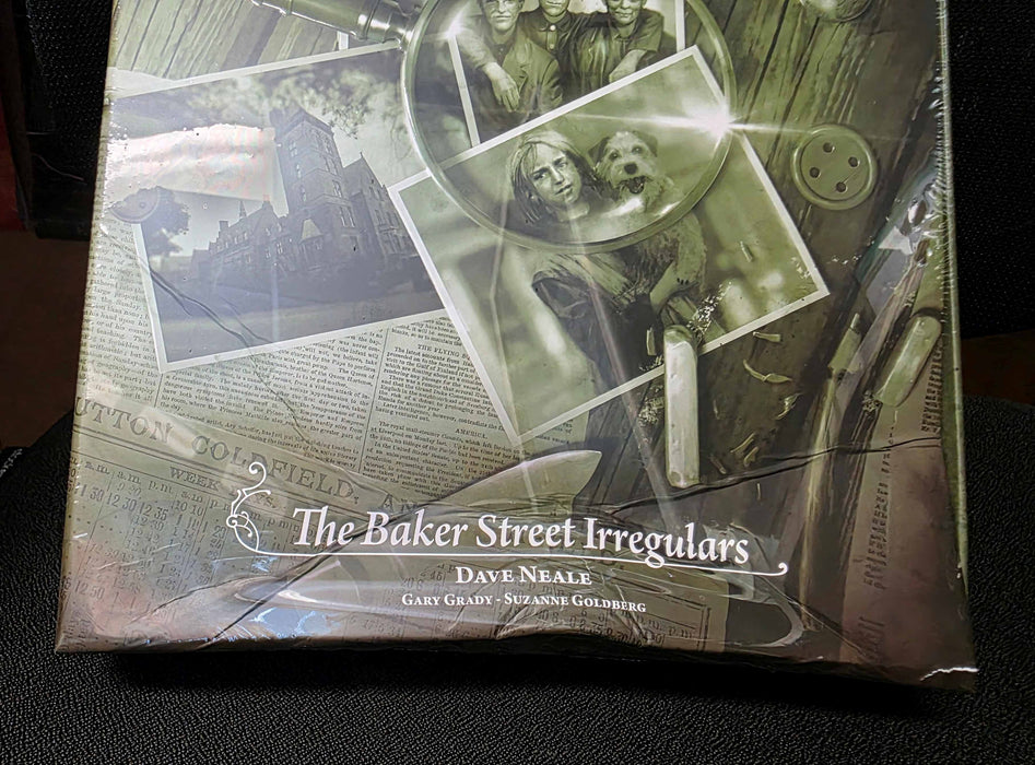 Sherlock Holmes Consulting Detective Baker Street Irregulars - damaged box