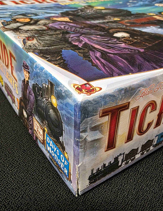 Ticket To Ride Northern Lights - damaged box