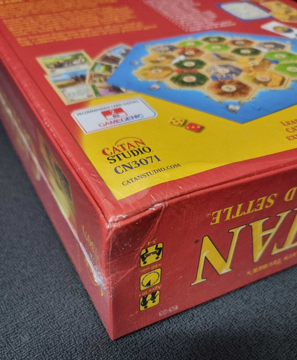 Catan The Settlers of Catan - 5th Edition - damaged box